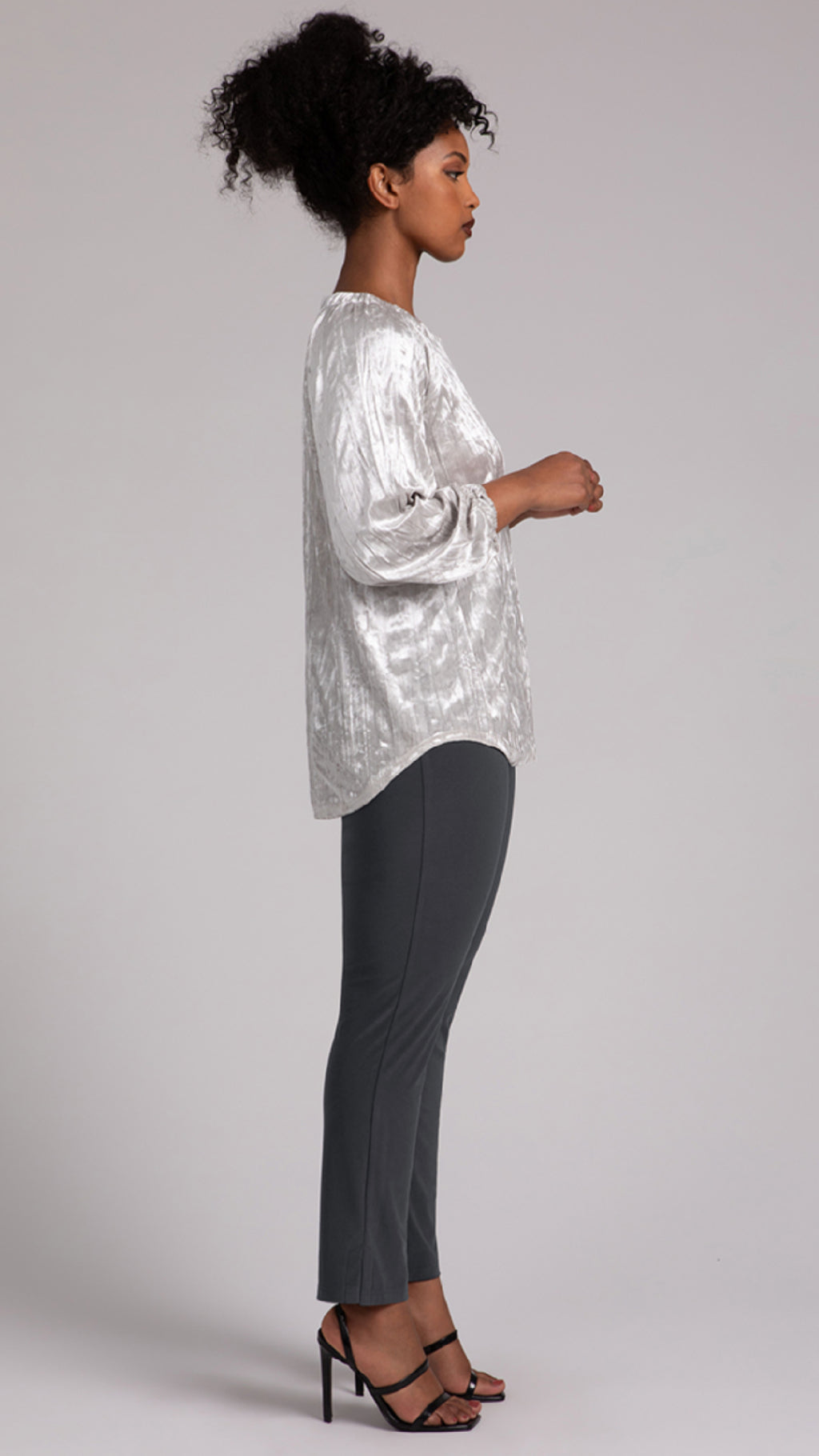 Move Pullover W/Half Elastic Cuff, Crinkle Velvet (Sale)