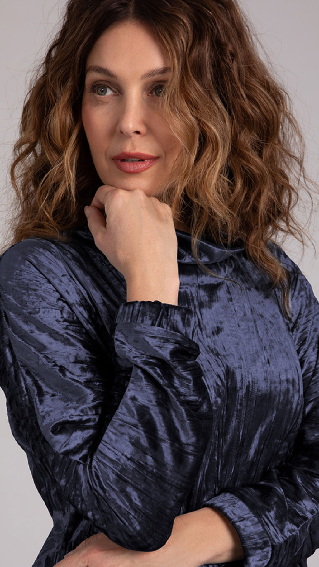 Funnel Pullover, Crinkle Velvet (Sale)