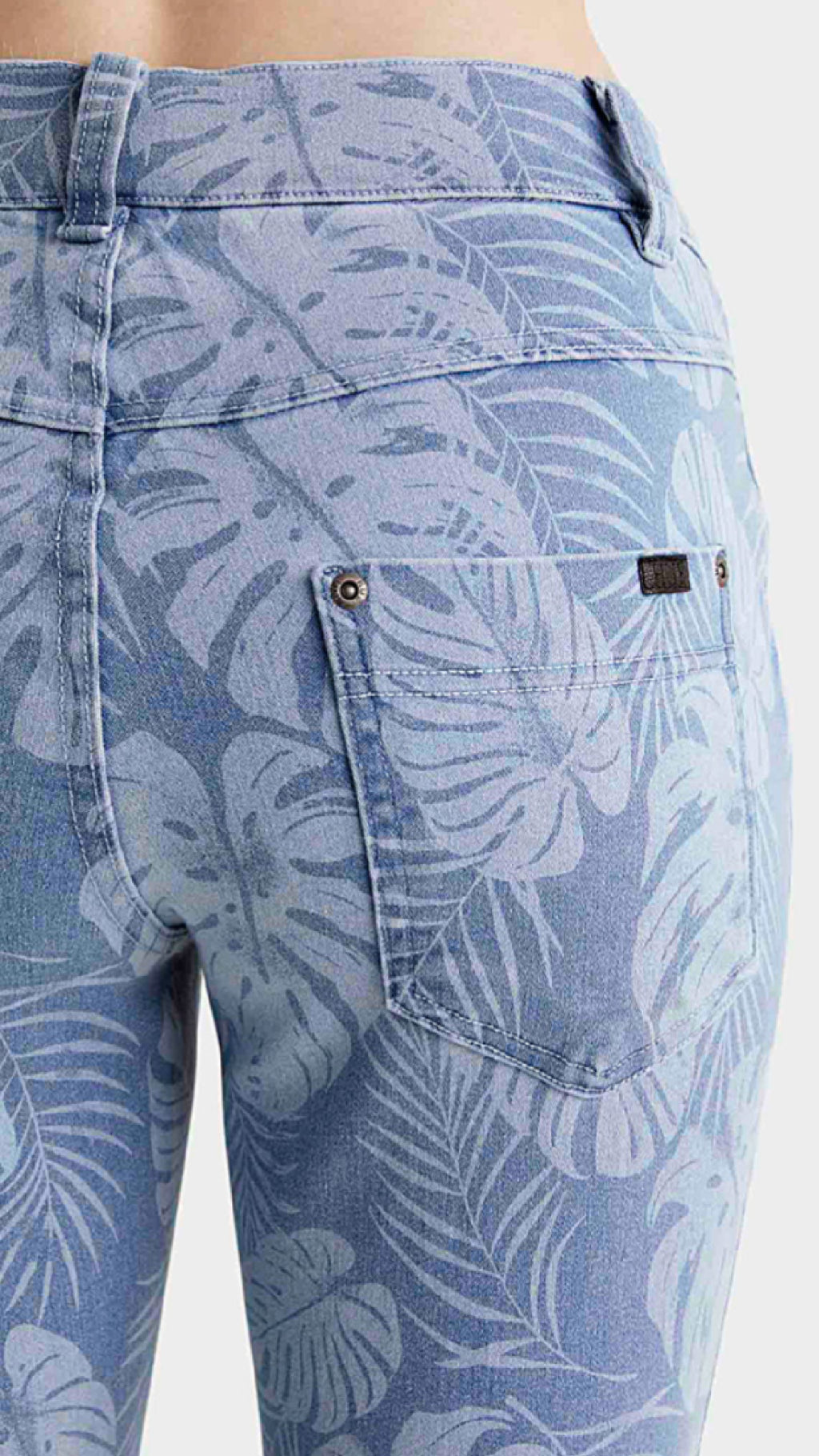 Hue Tropical Print Denim Skimmer-Medium Wash