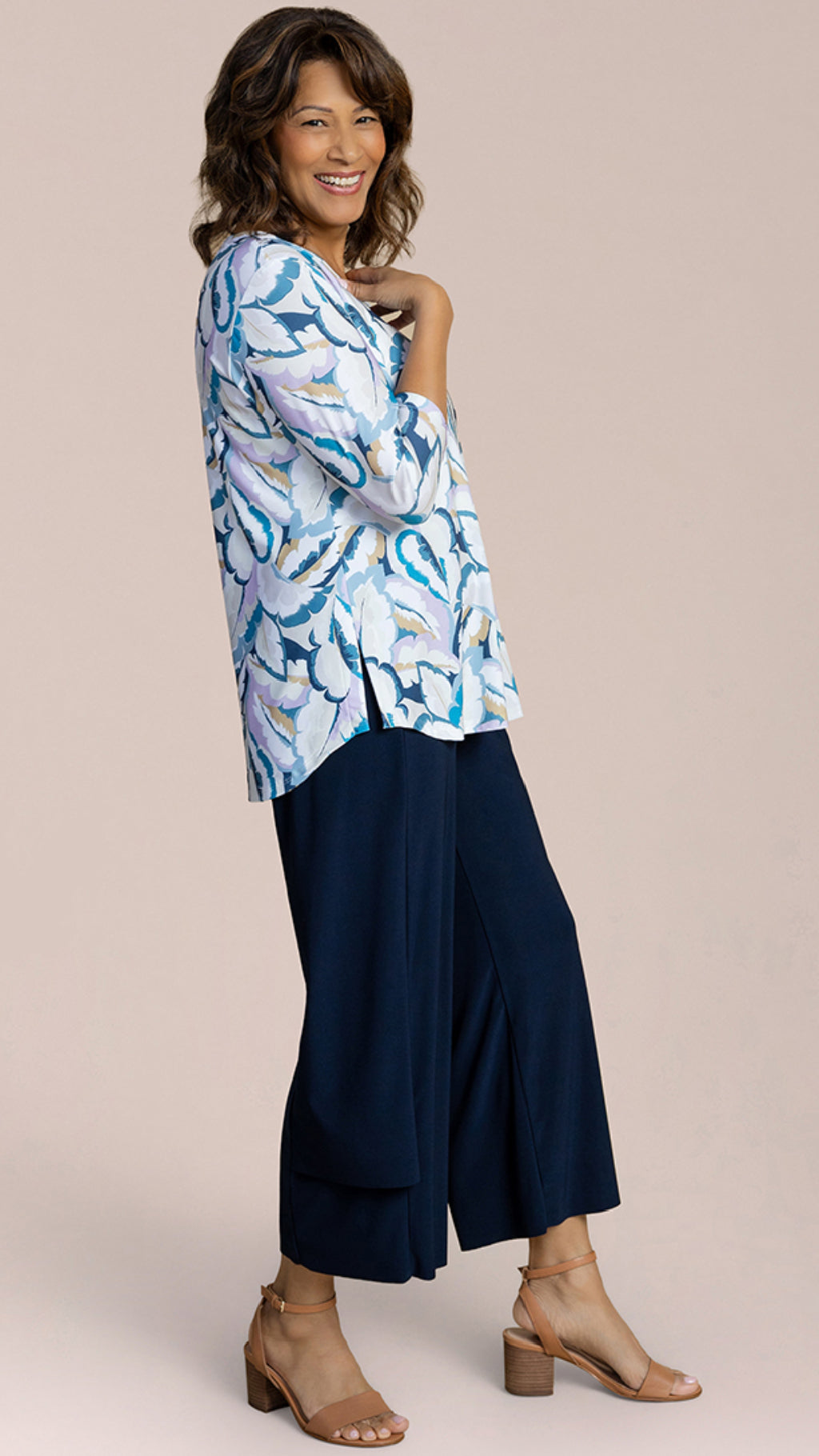 Go to Classic T Relax, 3/4 Sleeves-Feathered Flora