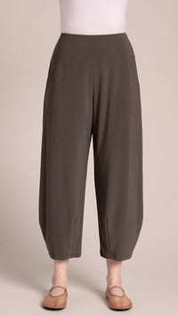 Narrow Lantern Pant