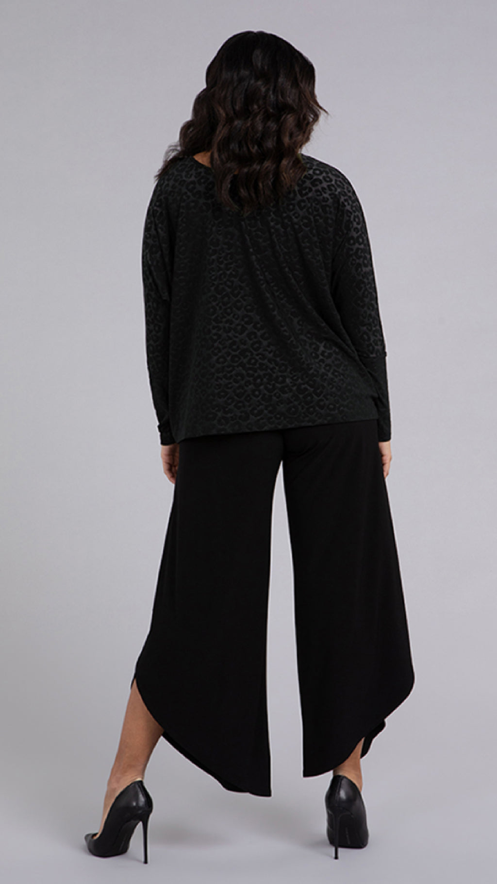 Reversible Cinch Top, Long Sleeve-Animal Embossed
