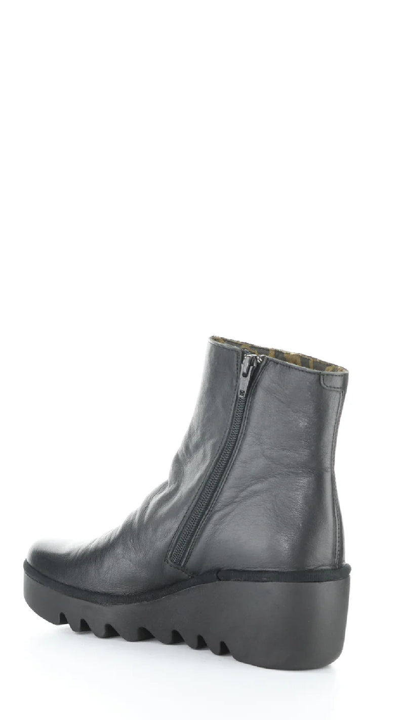 Fly London BAAN538FLY 009 Black Round Toe Boots