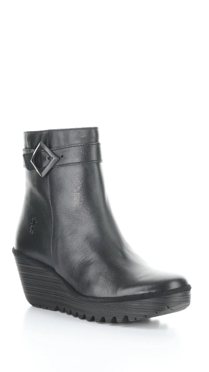 Fly London YUJl596FLY 000 Black Round Toe Boots