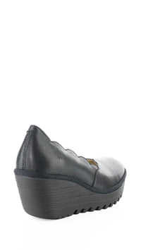 Fly London YERK640FLY-Black Mousse