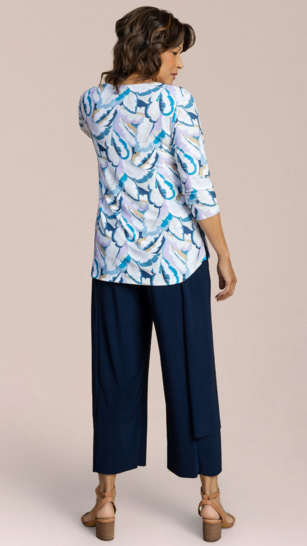 Go to Classic T Relax, 3/4 Sleeves-Feathered Flora