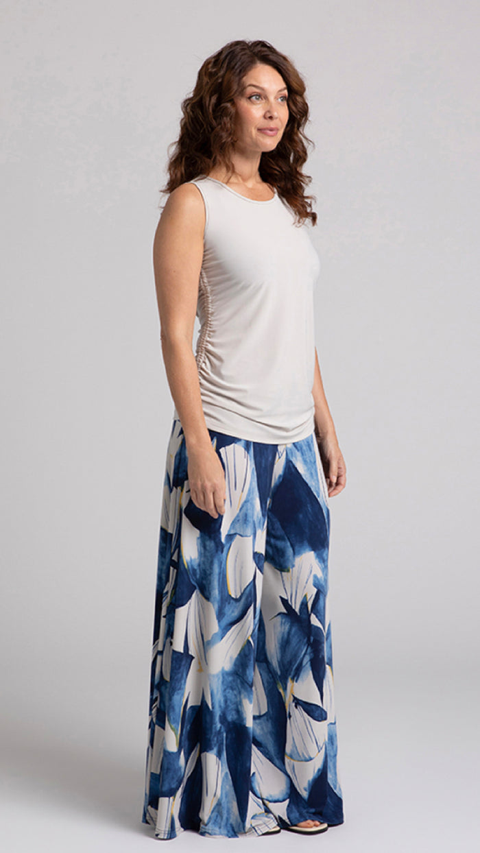 Slim Fete Sleeveless Top (Sale)