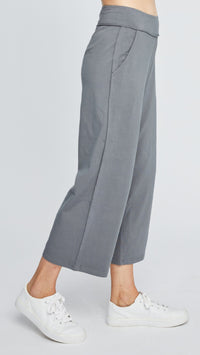 Classic Wide Leg Capri