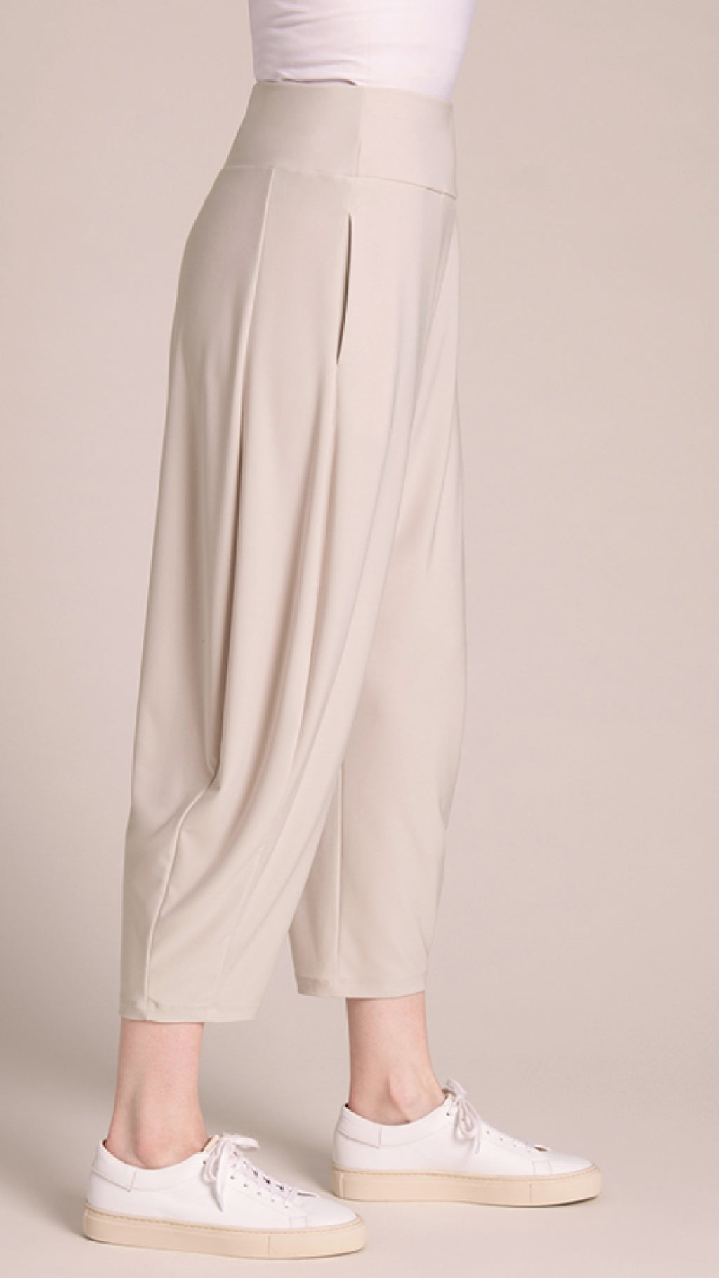 Narrow Barrel Pant