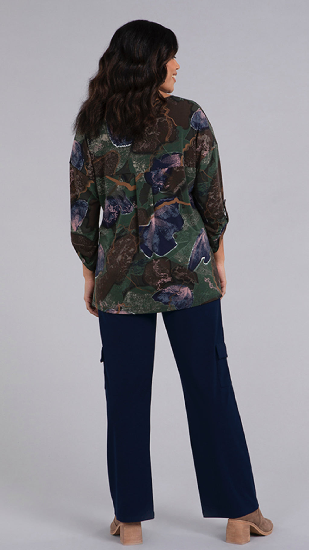 Safari Top, 3/4 Sleeve-Abstract Floral Print