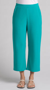 Nu Straight Leg Crop (Selected color on sale)