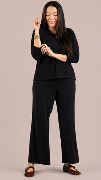 Straight As It Seams Pant