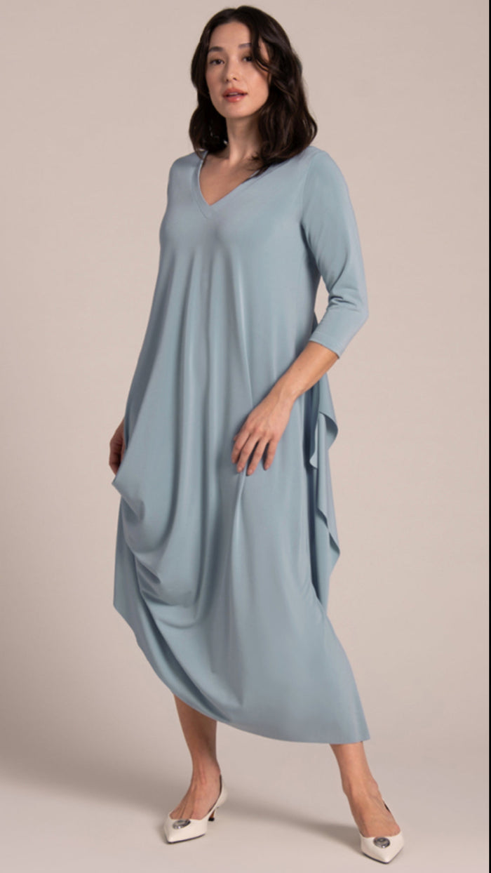Drama Dress, 3/4 sleeve (Selected Colours on Sale)
