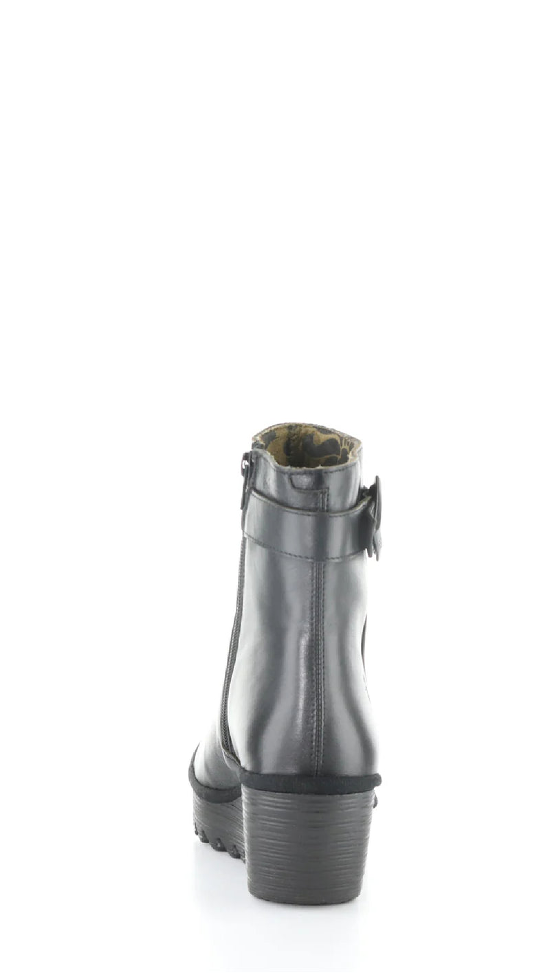 Fly London YUJl596FLY 000 Black Round Toe Boots