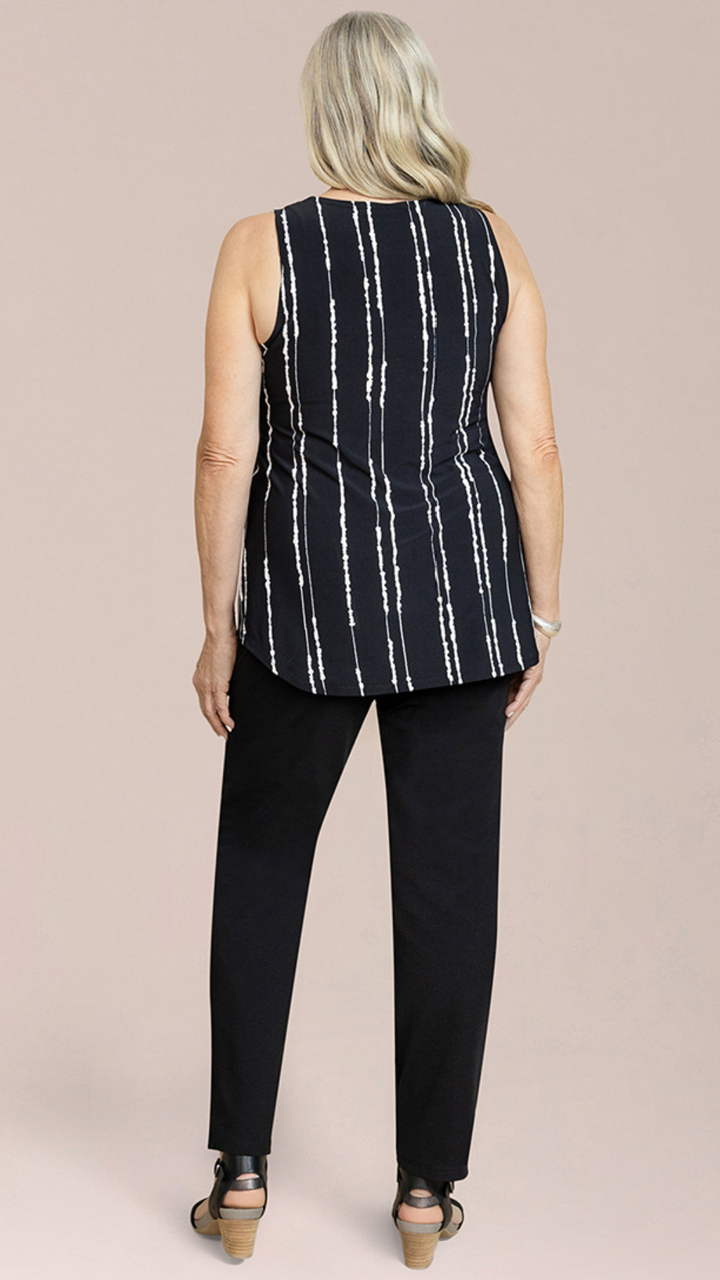 Sleeveless Go To Classic T Relax-Cecily