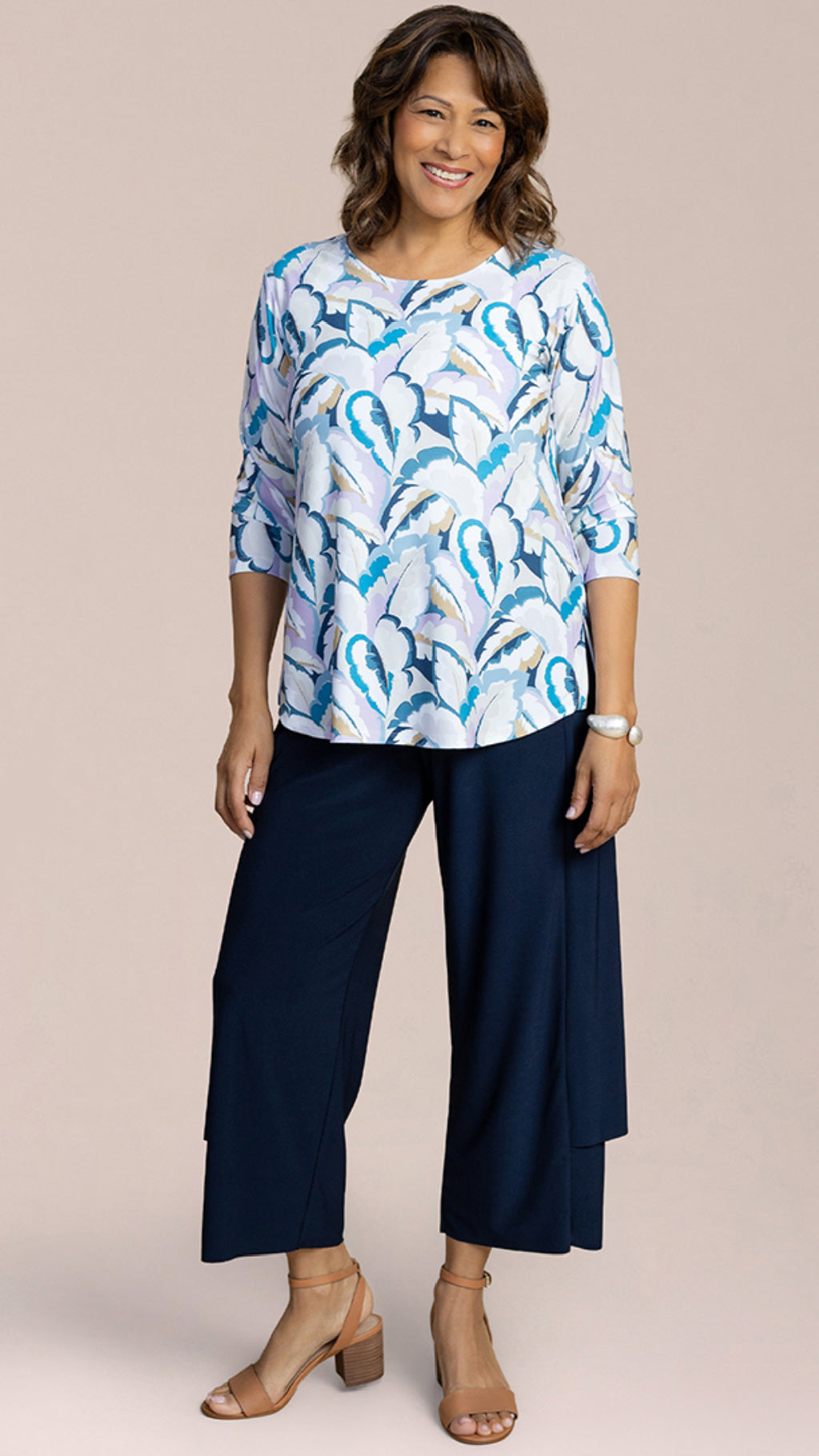 Go to Classic T Relax, 3/4 Sleeves-Feathered Flora