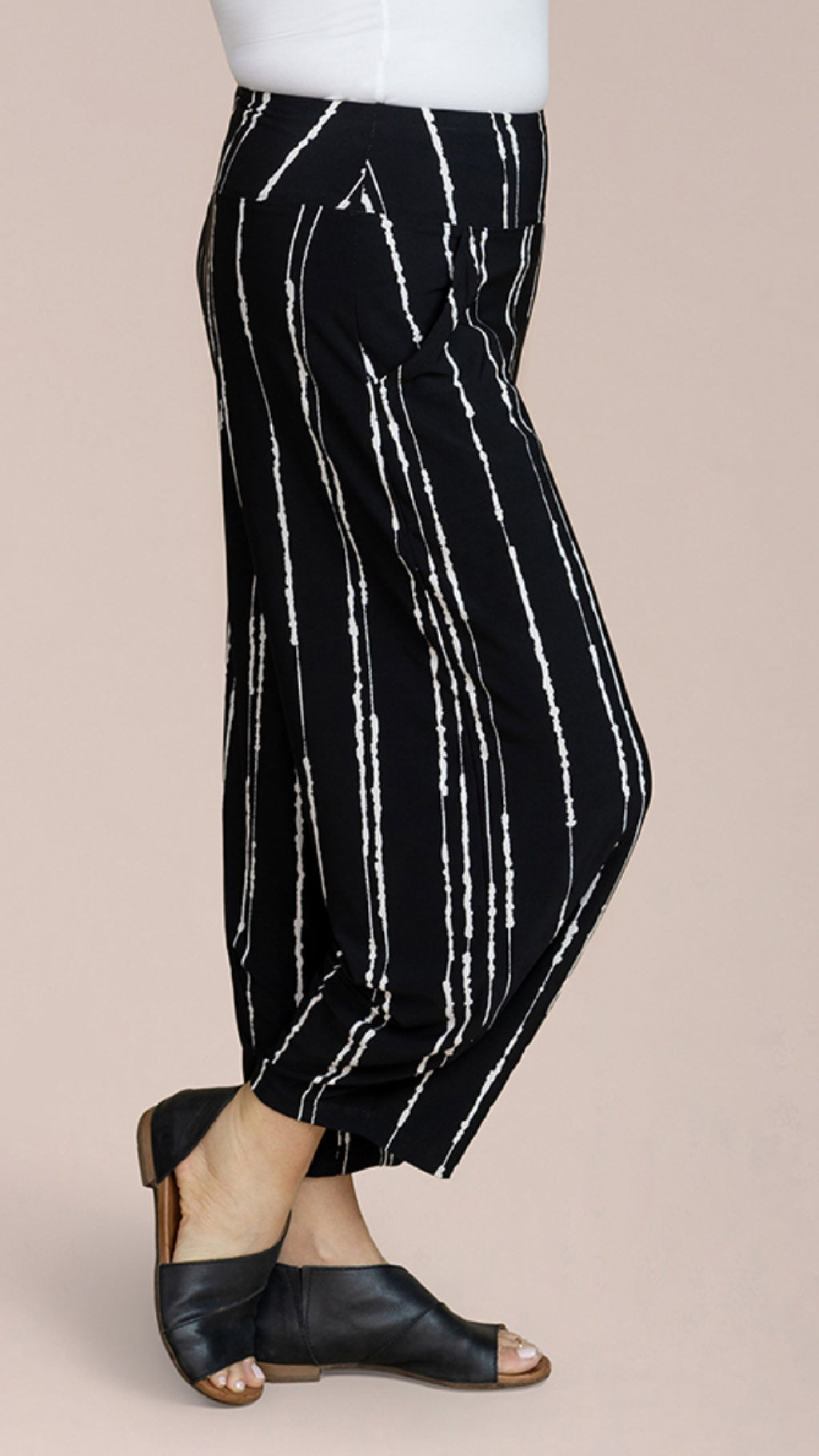 Narrow Lantern Pant-Cecily