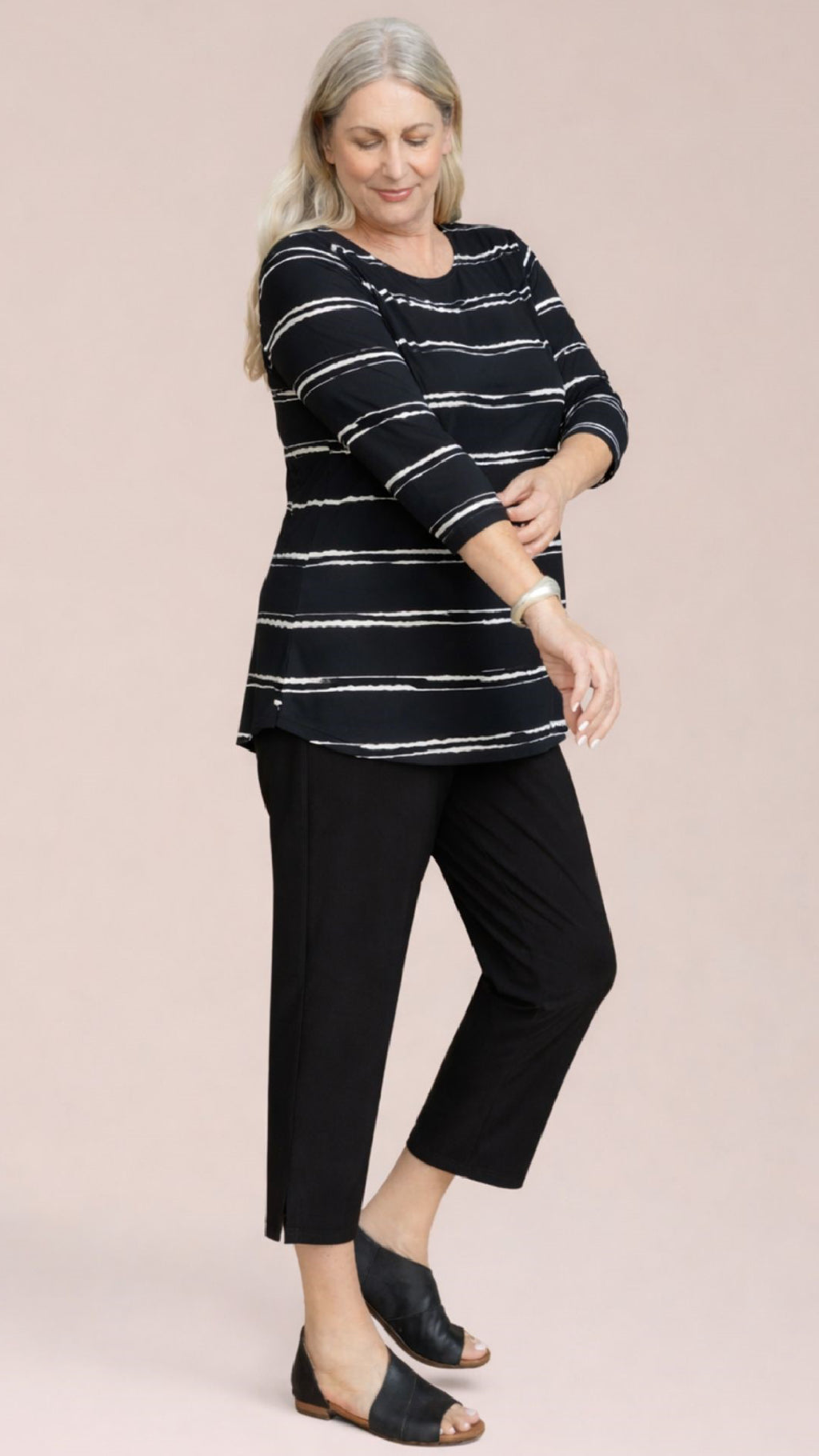 Go to Classic T Relax, 3/4 Sleeves-Cecily Black