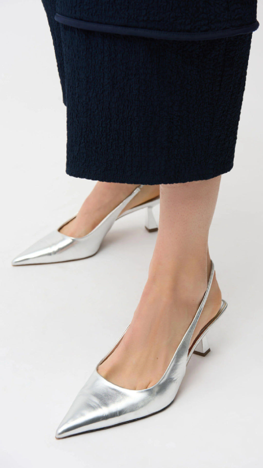 Joseph Ribkoff Seersucker Balloon Pull-On Pants