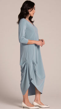 Drama Dress, 3/4 sleeve (Selected Colours on Sale)