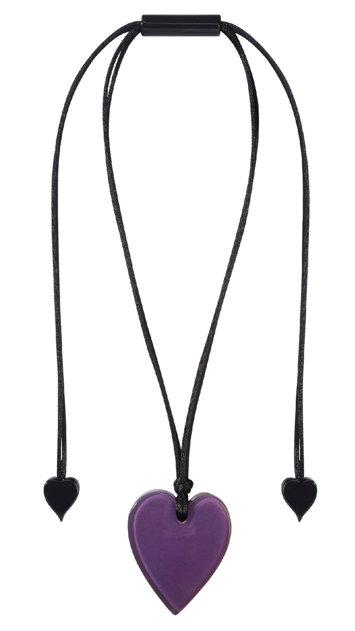 Zsiska Statement Pendant With Adjustable Cord-Heart