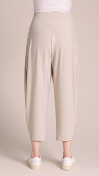 Narrow Barrel Pant