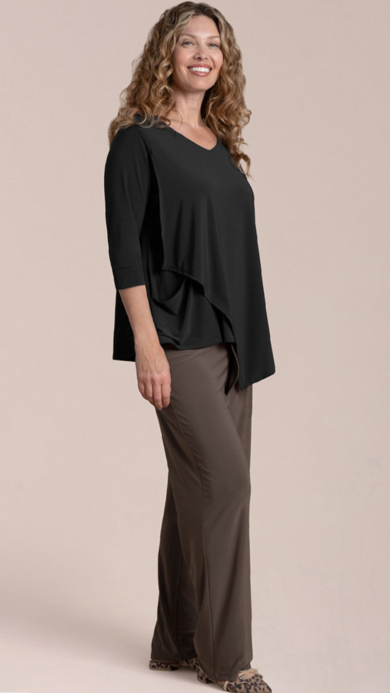 Suitable Secret Pocket Top, 3/4 Length Sleeves