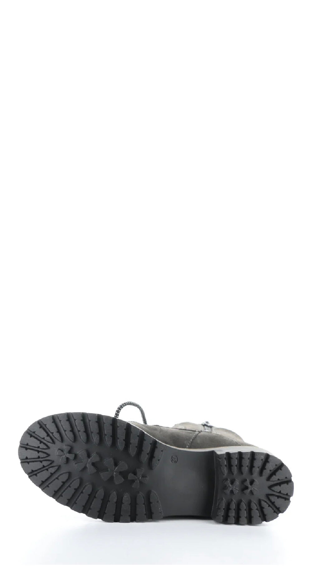 Carter Round Toe Boots
