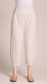 Narrow Lantern Pant