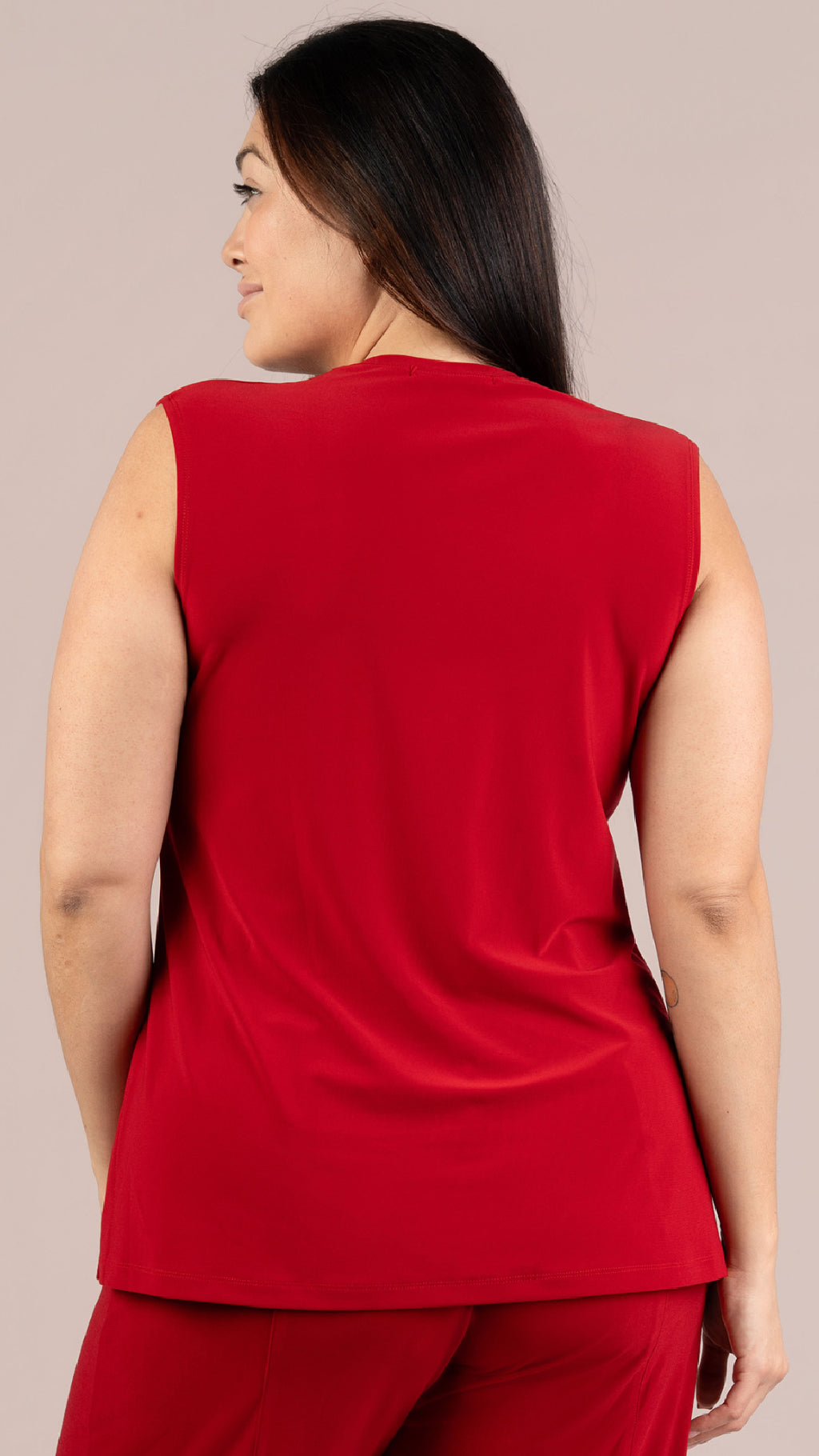 Go To Narrow V-Neck Tank