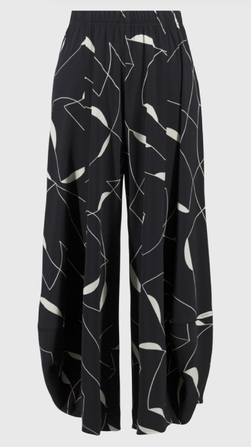 Joseph Ribkoff Silky Knit Geometric Print Culotte Pants