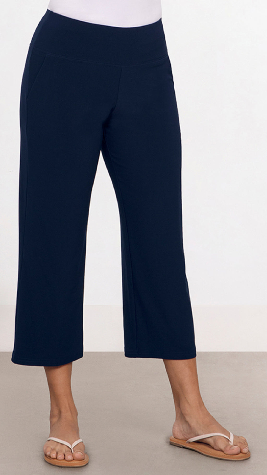 Straight Leg Cropped Pant