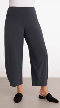 Narrow Lantern Pant