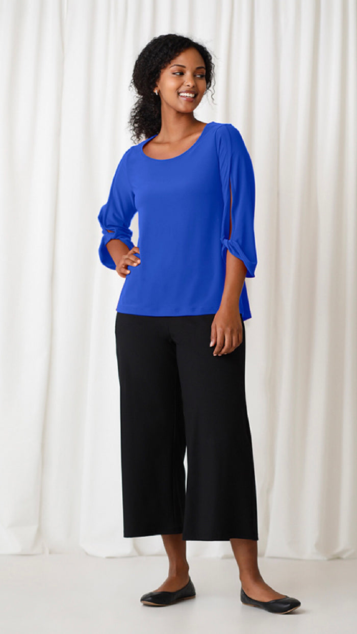 Wide Sleeve Twist Top 3/4 Sleeve