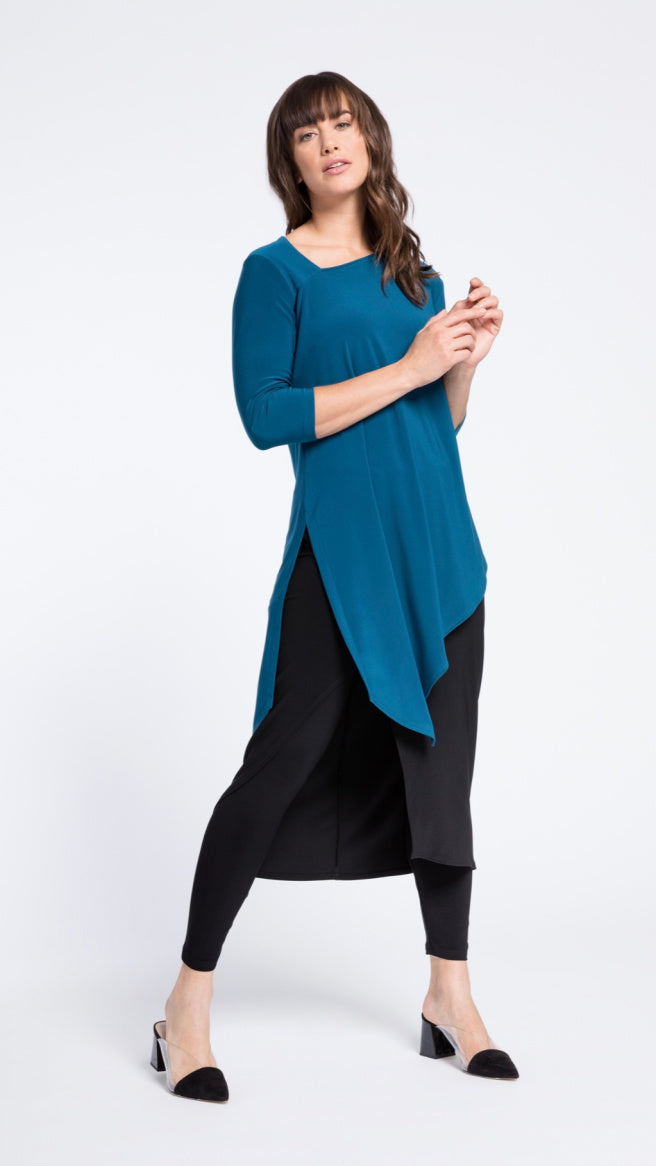 Slant Tunic 3/4 Sleeve