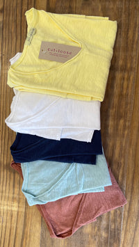 S/S V Neck Top