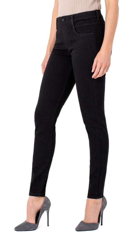 Gia Glider Skinny-Black Rinse